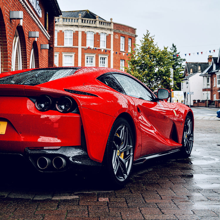 Ferrari 812 Fahrradträger